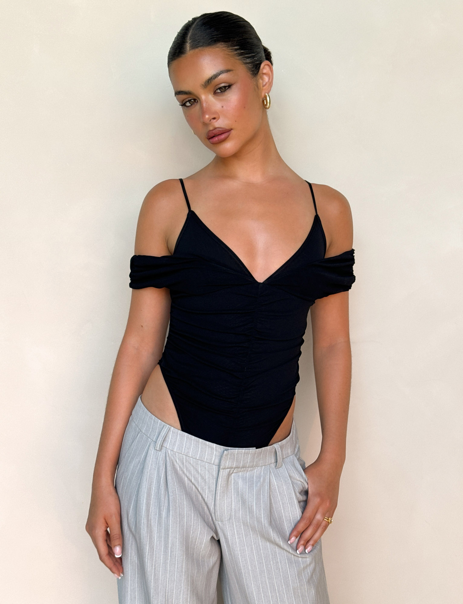 Black Draya Bodysuit - Sleek & Stylish